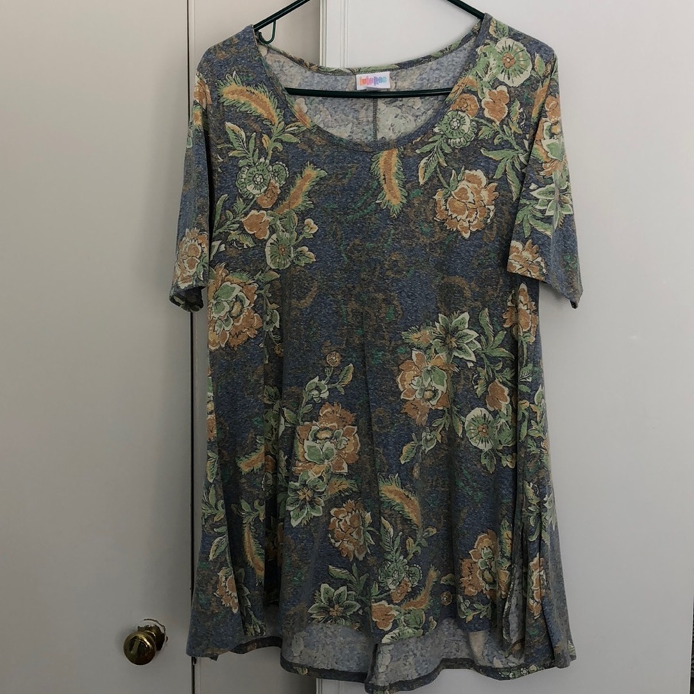 Lilaroe long shirt
